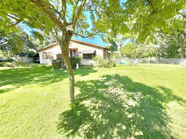 631 Elm St, Holly Hill, FL 32117