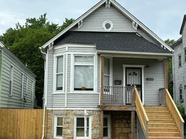 7828 S Escanaba Ave, Chicago, IL 60649