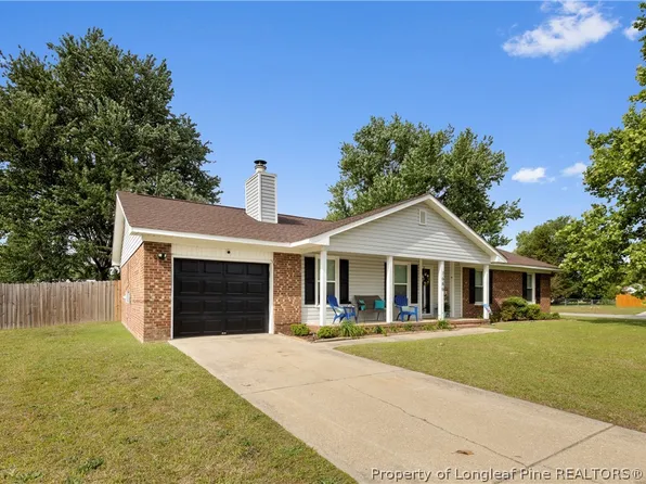 7686 Beverly Dr, Fayetteville, NC 28314