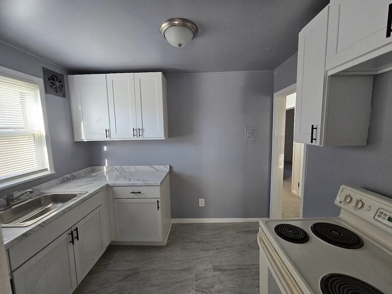 3 bed, 1023 sqft, $1,500 — Photo 4