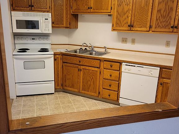 2nd image of 1457 11th St N APT 304