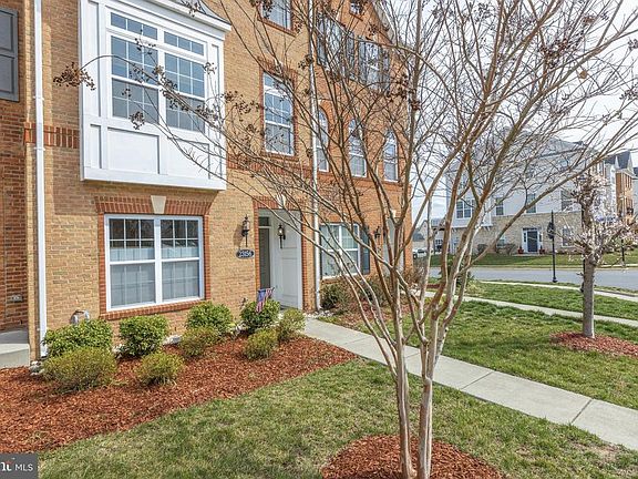 3rd image of 23156 Flora Mure Dr