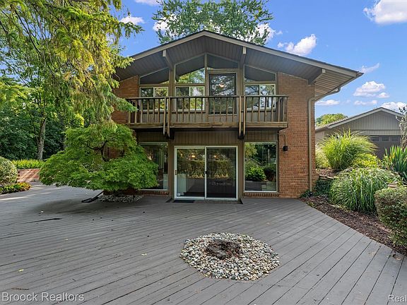 2nd image of 29630 Sugar Spring Rd