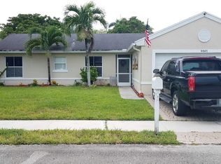4051 SW 71st Ter, Davie, FL 33314