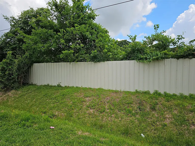 6007 Van Zandt St — Photo 15