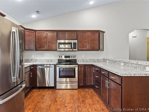 4th image of 8840 Saddle Ridge Trl
