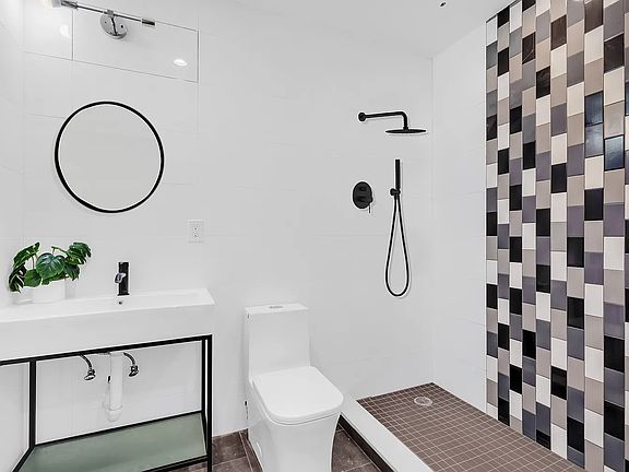 4th image of 88 Marion St #2A