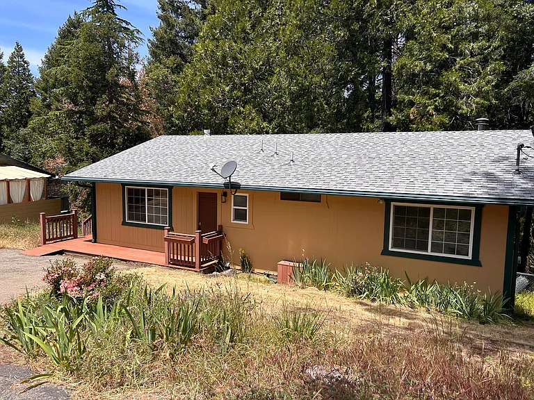 6521 Topaz Dr — Photo 3