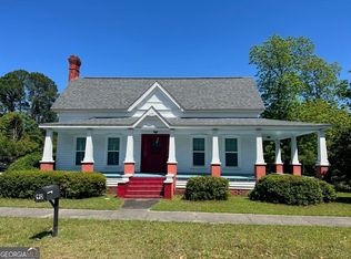 90 N Kennedy St, Metter, GA 30439