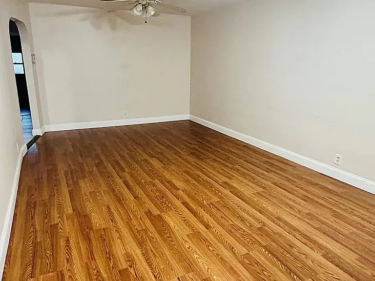 8786 Little Neck Pkwy #2 — Photo 8