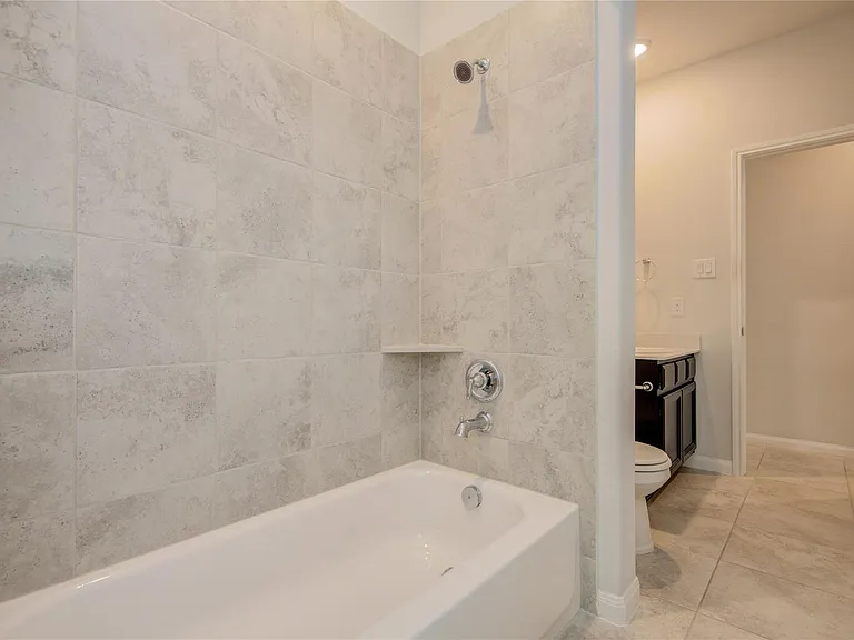 2425 Temple Crag Dr — Photo 31