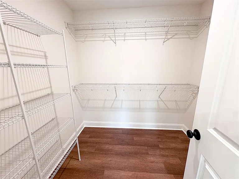 720 Alexander Way — Photo 10