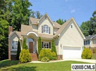 637 Deerfield Dr, Mount Holly, NC