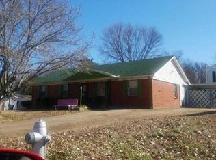 811 Red Leaf Ln, Memphis, TN 38109