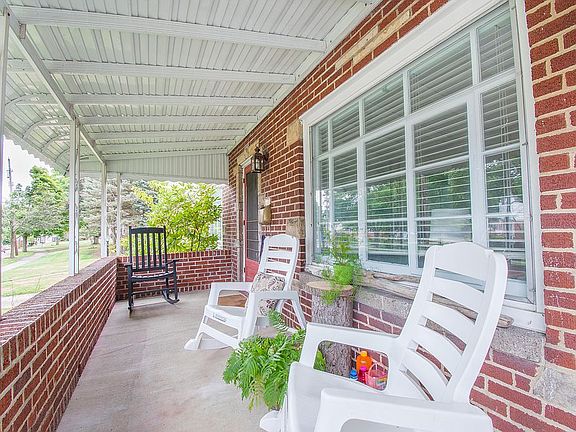 Inviting front porch.