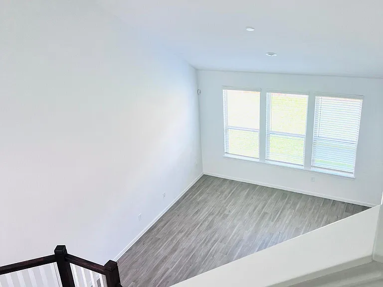 1001 Greenshank Dr — Photo 36