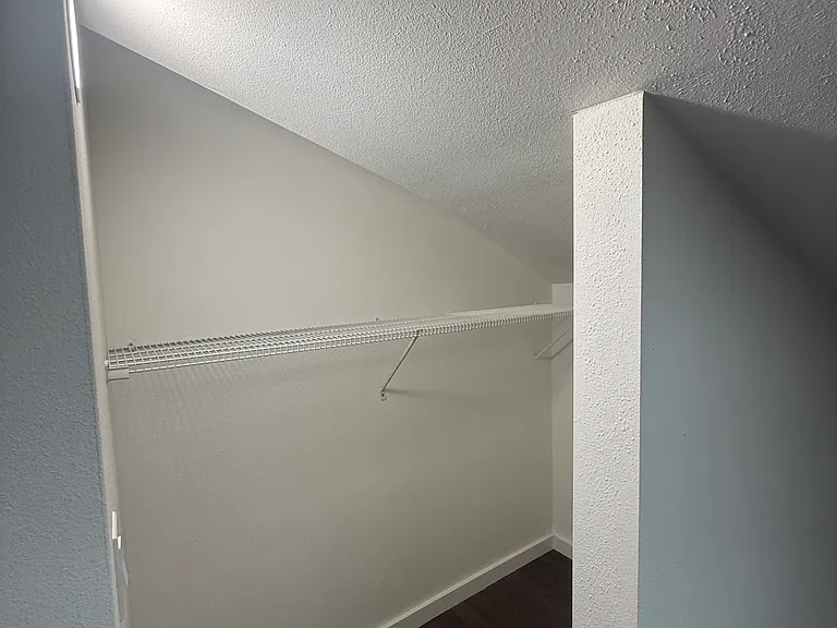 725 E Magnolia Ave #B — Photo 17
