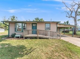 707 N 6th St, Rogers, AR 72756