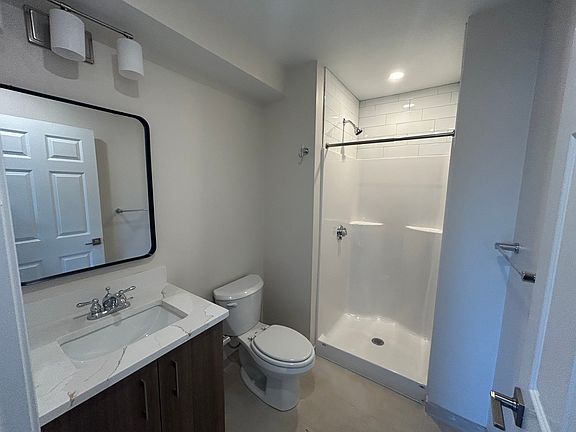 5th image of 66 Ashford St #2