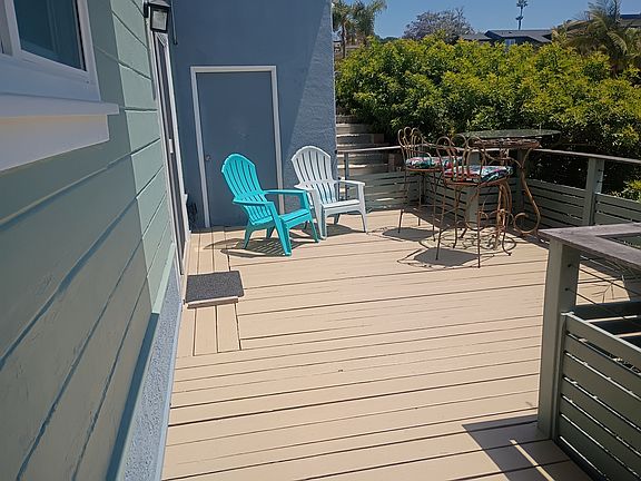 3rd image of 4490 Bermuda Ave
