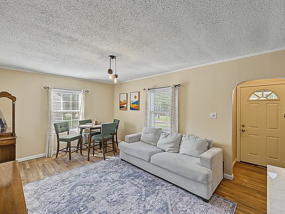 4th image of 2405 61st St