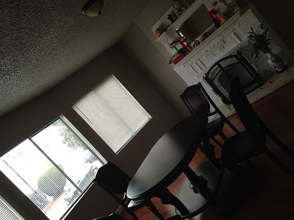 3rd image of 241 Farallones St