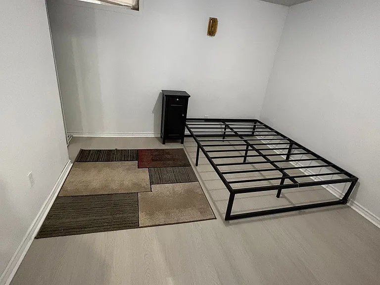 4426 SE Mayflower Dr #BASEMENT — Photo 10