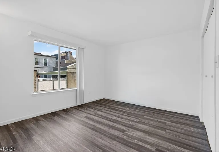 485 Broadway #11 — Photo 16