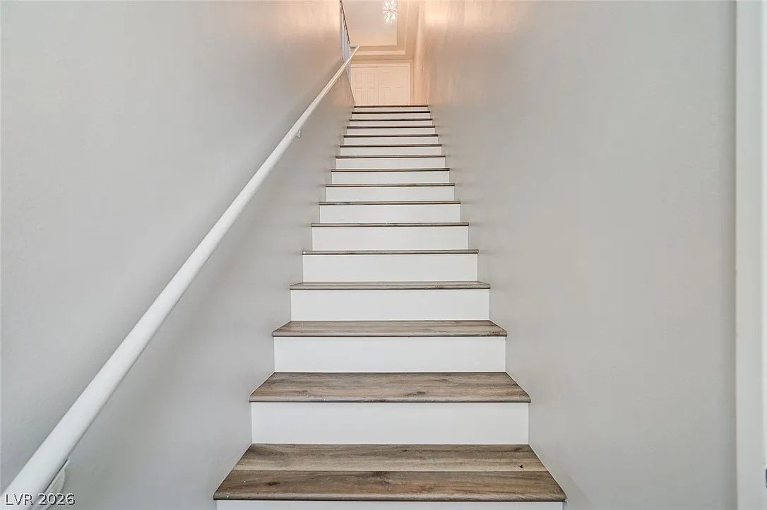 2 bed, 2.0 bath, 1430 sqft, $1,700 — Photo 2