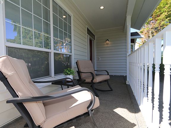 3rd image of 6826 SE Brigadoon St