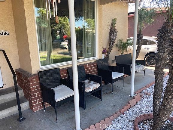 3rd image of 1203 S Castlegate Ave