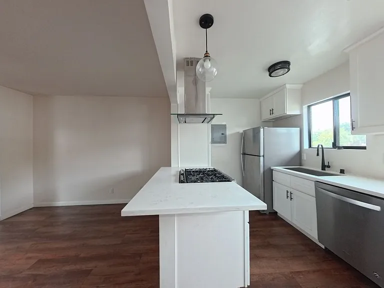 6607 N. Figueroa St. — Photo 16