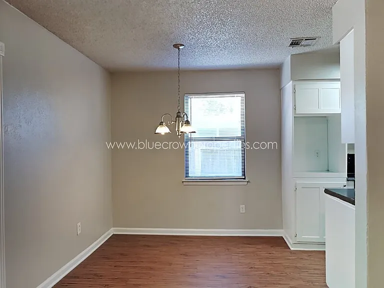 900 Cannon Dr — Photo 5