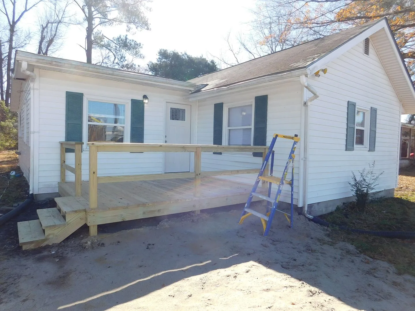 423 Bouy Street - Cute Bungalow! — Photo 4