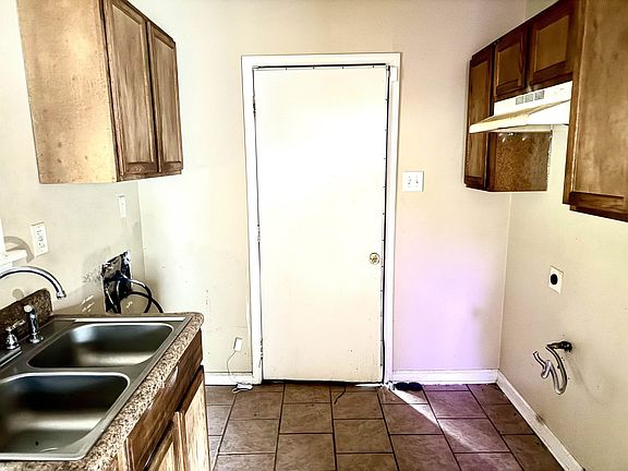 5th image of 2313 Nunnelee Ave