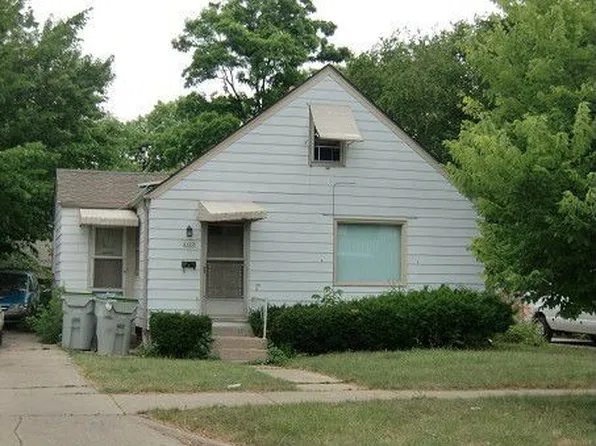 4627 N 49th St, Milwaukee, WI 53218