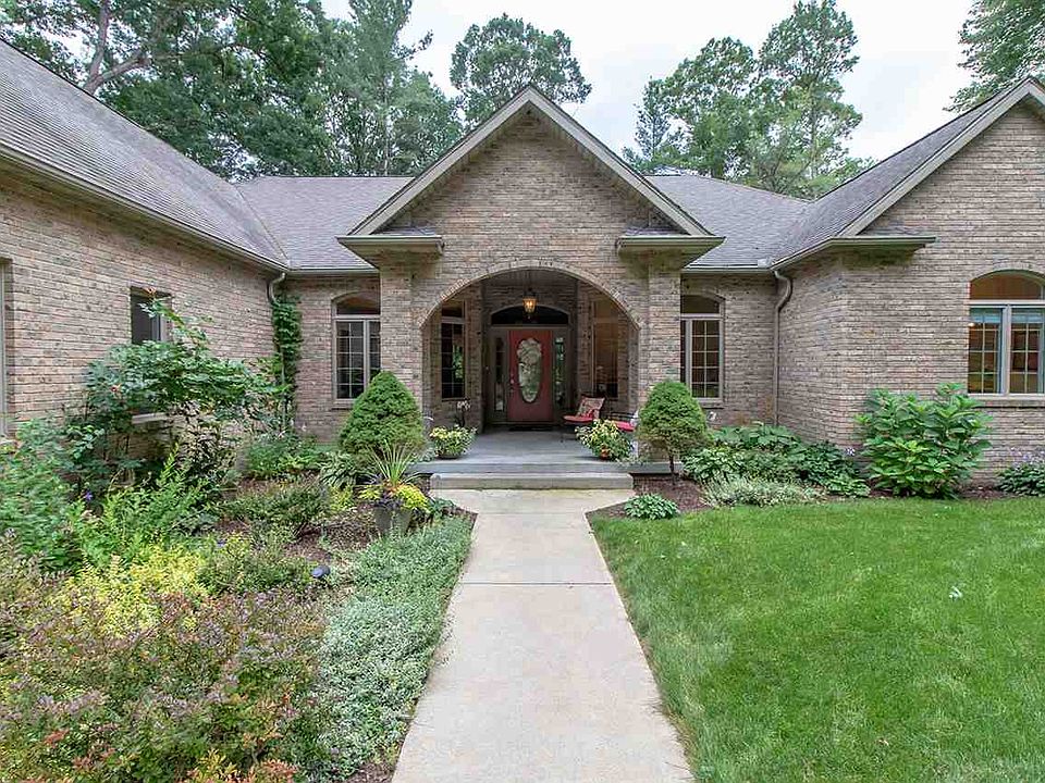 1st image of 555 W Thornton Ln