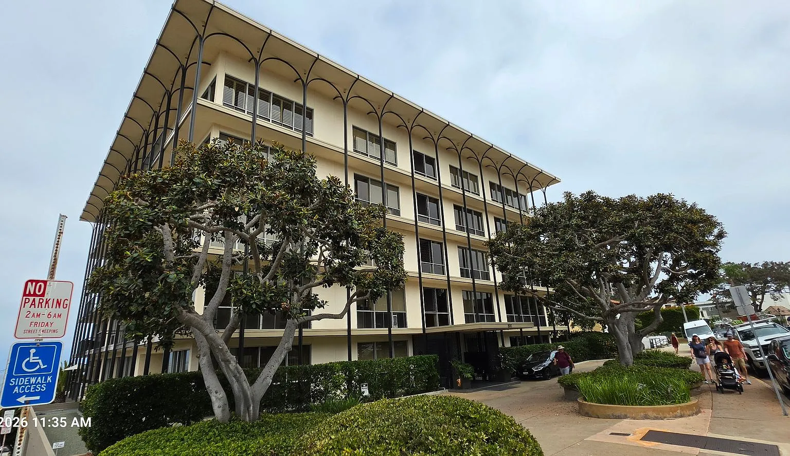 La Jolla Village - Park Prospect - Nice 2 Bedroom / 2 Bath Condo 1st Floor With Views! Available ... — Photo 1