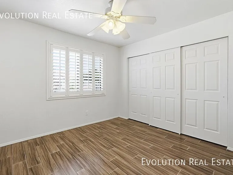 2329 N Recker Rd #86 — Photo 21