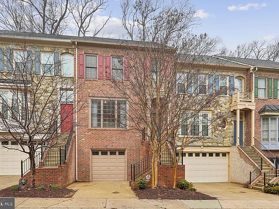 2nd image of 1019 Grand Oak Way