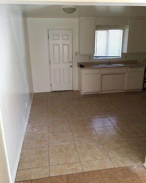 2nd image of 202 Eye St