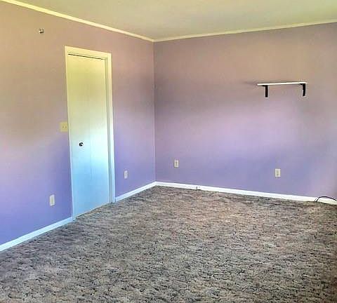 4th image of 3828 Applewood Dr