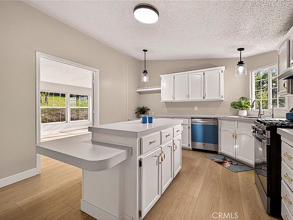 4th image of 97 Gold Mountain Rd