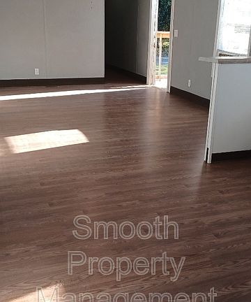2nd image of 7812 Parkwood Dr