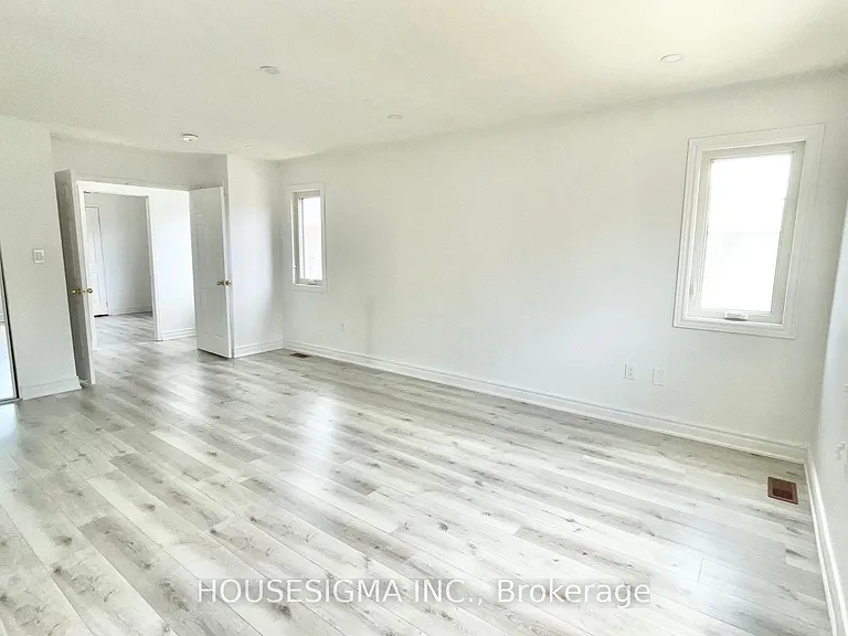 1430 Forest St — Photo 17