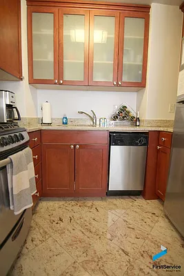 Rented by FirstService Realty (legacy) | media 5