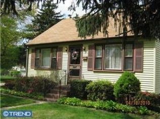 701 W Brooke Ave, Magnolia, NJ 08049