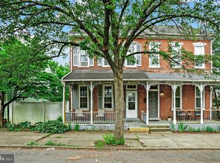 8 E 2nd St, Pottstown, PA