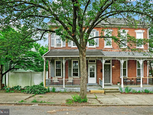 8 E 2nd St, Pottstown, PA 19464