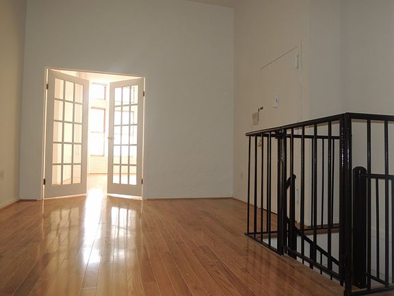 3rd image of 720 Saint Nicholas Ave APT 1